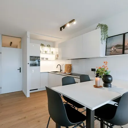 Apartment Huswell - Close To The With Parking Nieuwpoort