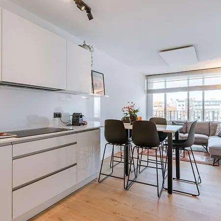Huswell - Close To The With Parking Apartment *