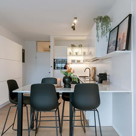 Huswell - Close To The With Parking Apartment Nieuwpoort