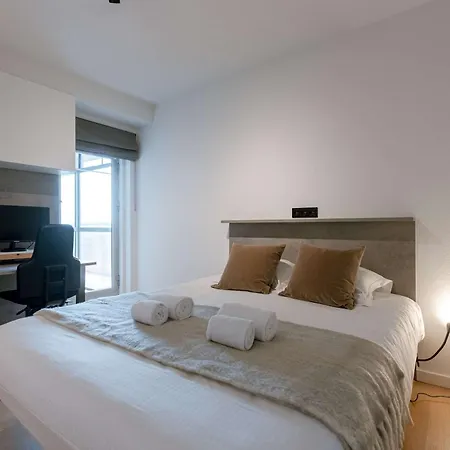 Apartment Huswell - Close To The With Parking