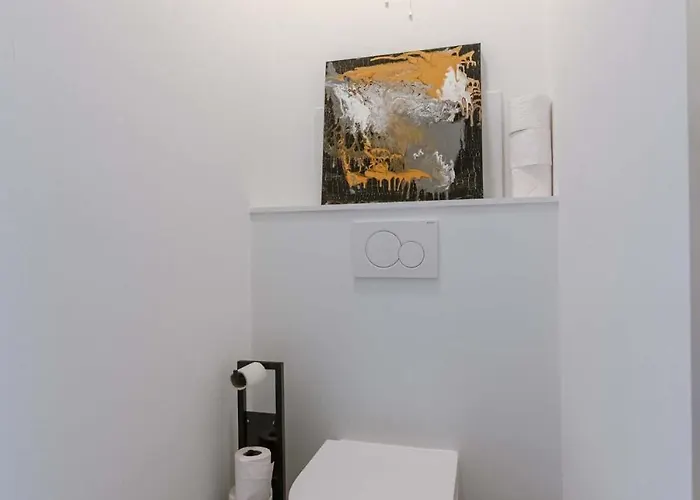 Casiola - Close To The With Parking